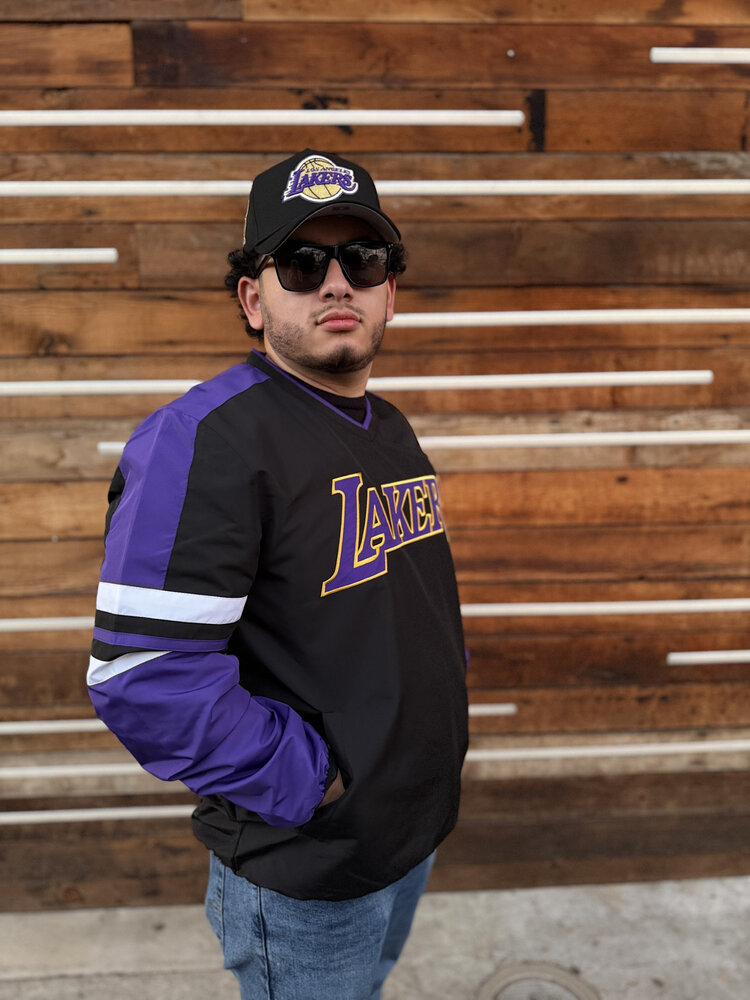 G-III Lakers M G-III High Heat V-Neck Pullover