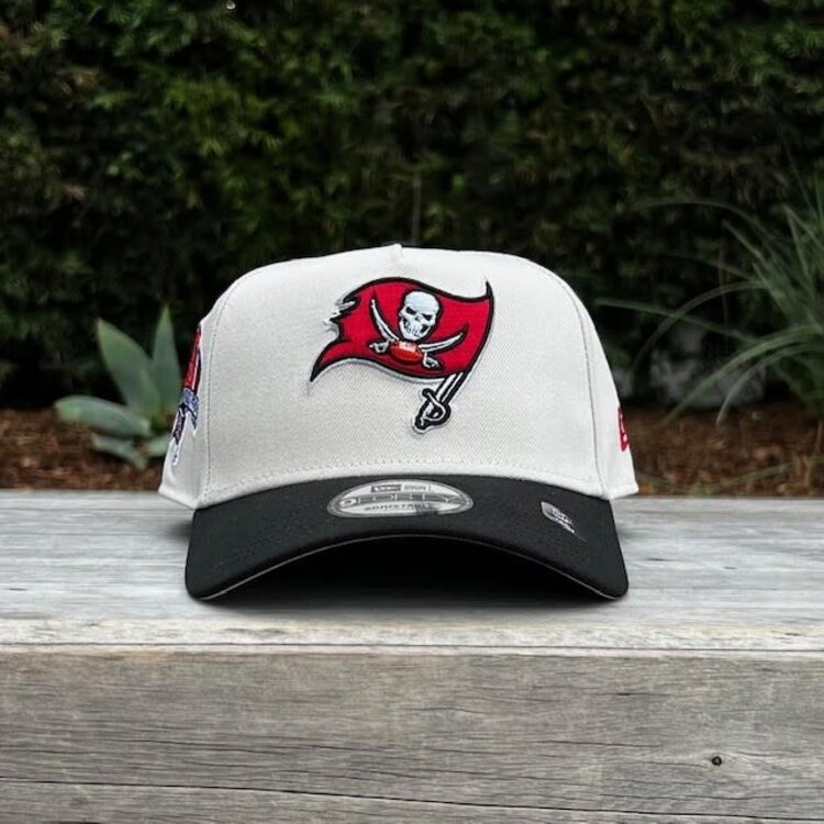 New Era Buccaneers Stone/Black Team 30 Seasons 940 A-Frame