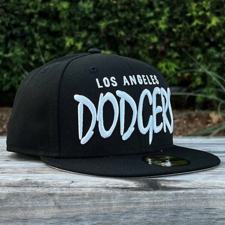 New Era LA Dodgers Black White Sketch