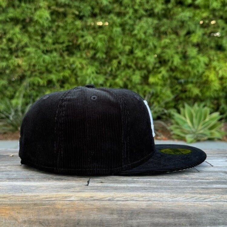 New Era LA Dodgers Black White Corduroy Gray UV