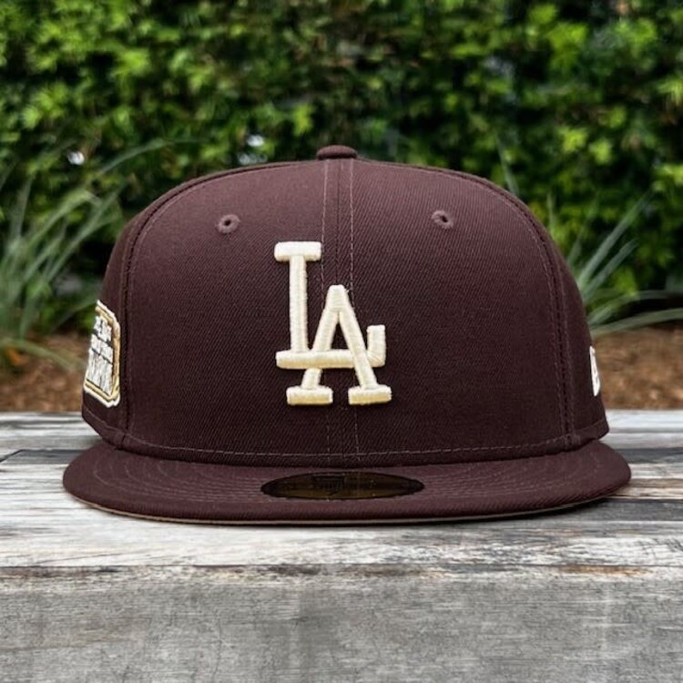 New Era LA Dark Brown Ivory 2025 World Series Champs Laurel SP