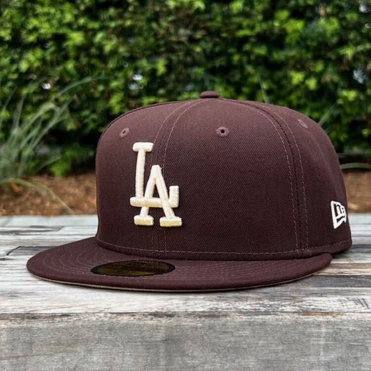 New Era LA Dark Brown Ivory 2025 World Series Champs Laurel SP