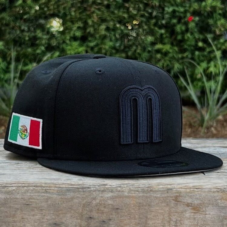 New Era Mexico Black Black "M" 950 Snapback