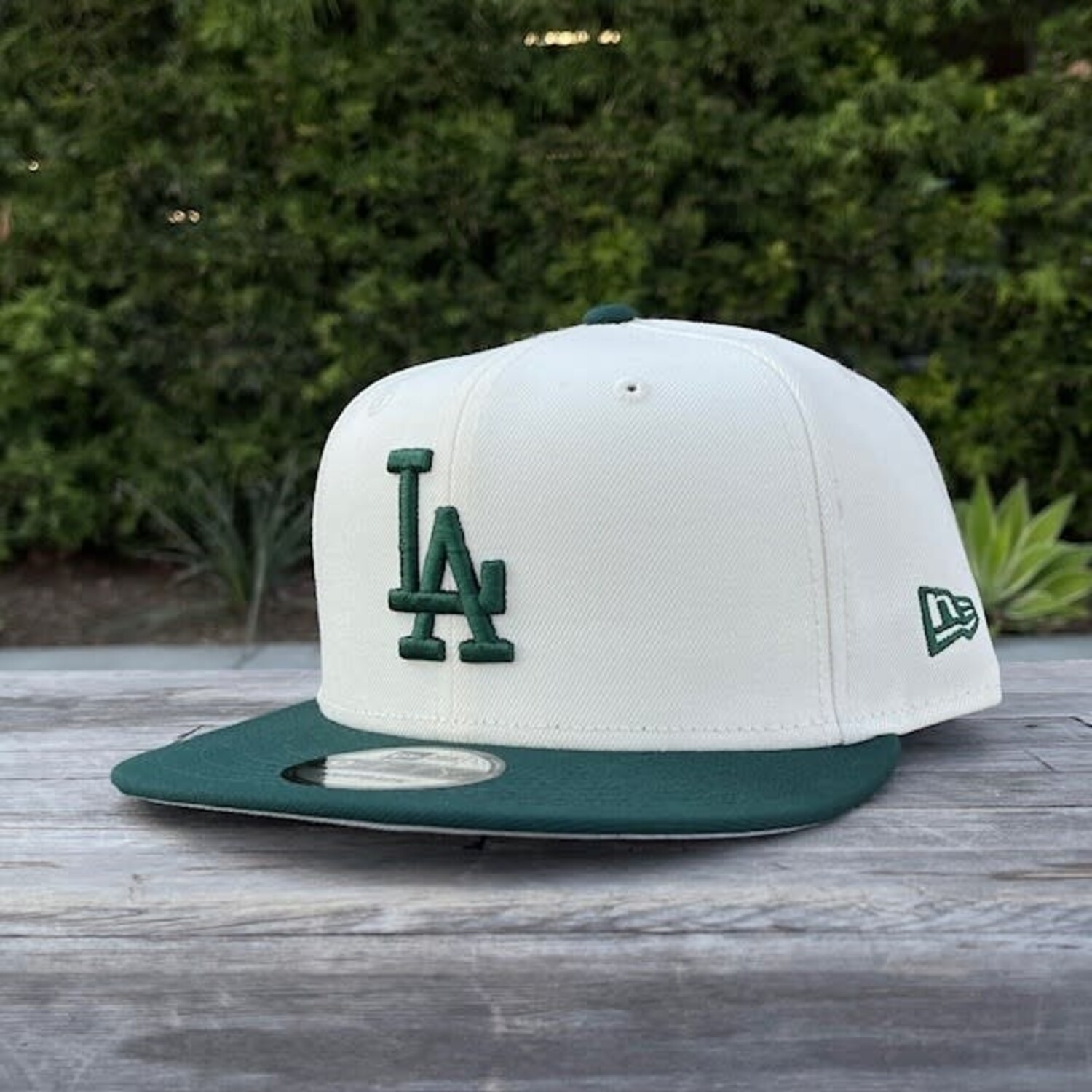LA Ivory/Dark Green 950 Snapback - The Locker Room of Downey