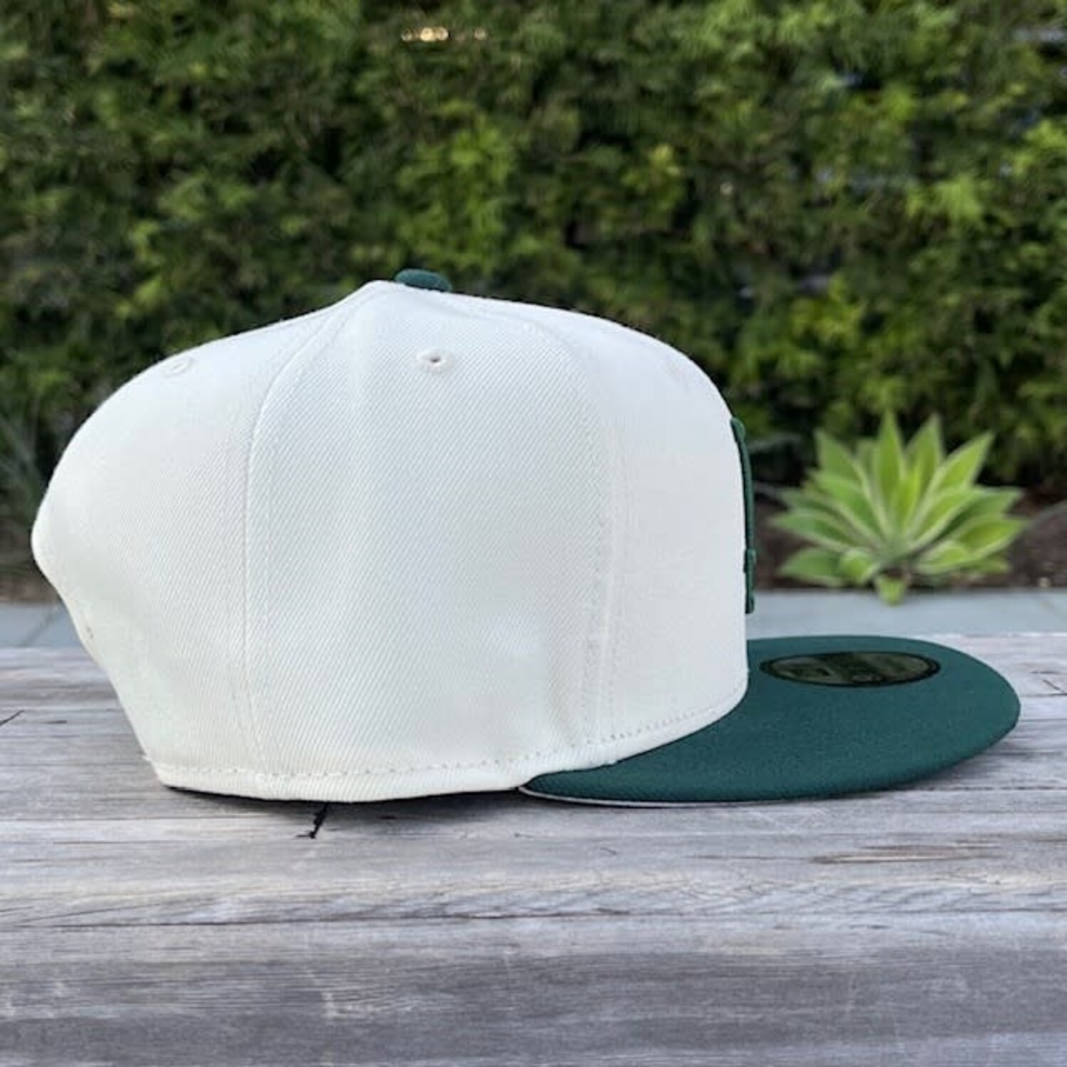 LA Ivory/Dark Green 950 Snapback - The Locker Room of Downey