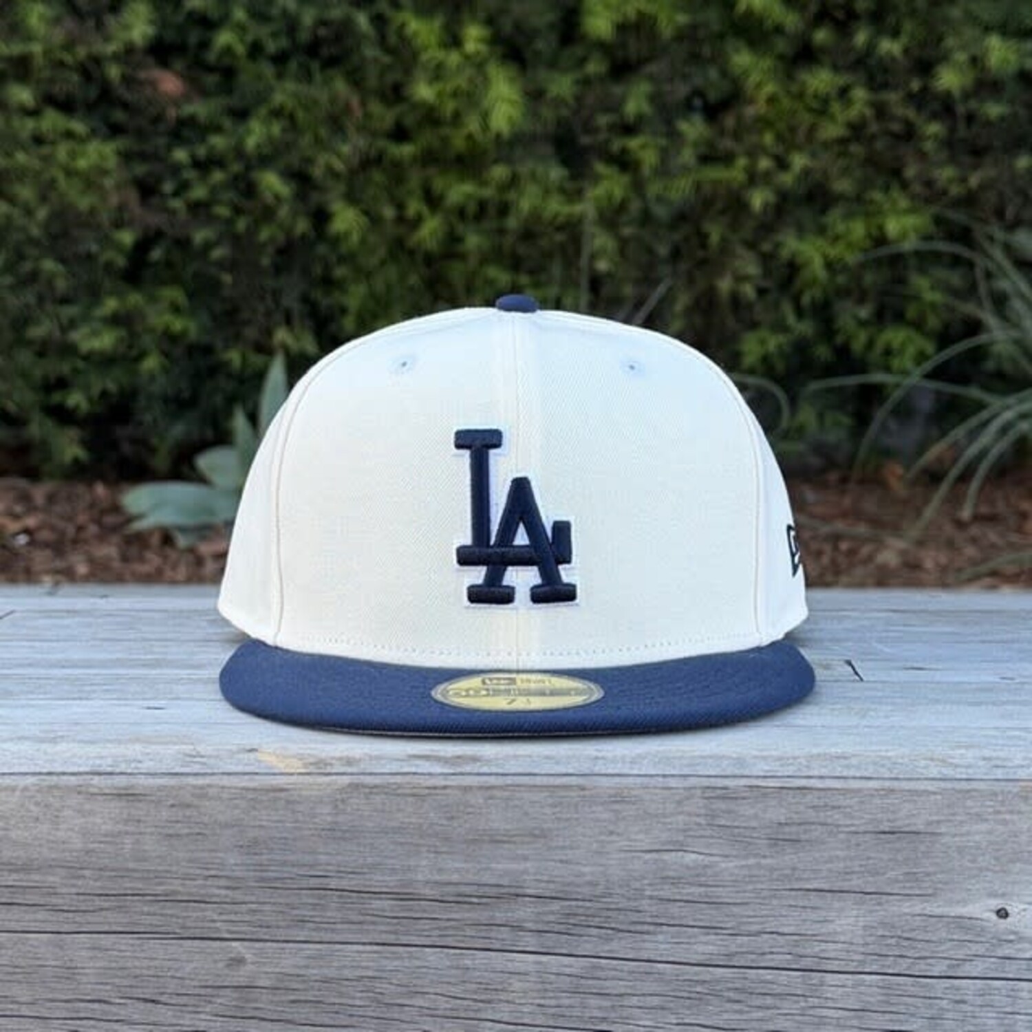 LA Dodgers Ivory/Navy White Outline 950 Snapback - The Locker Room