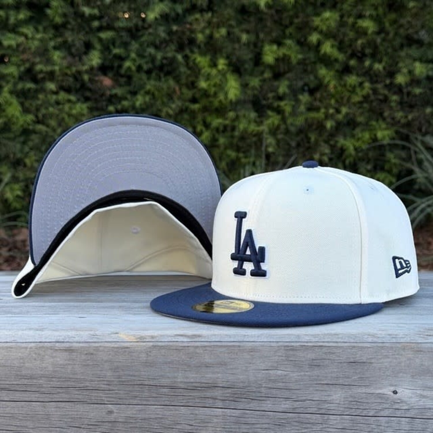 LA Dodgers Ivory/Navy White Outline 950 Snapback - The Locker Room