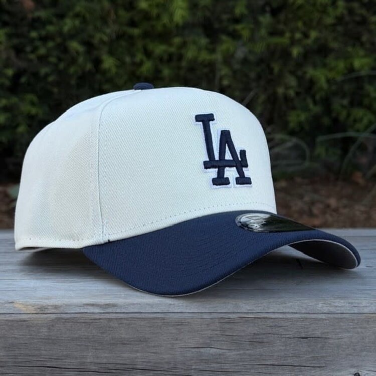 New Era LA Dodgers Ivory/Navy White Outline 940 a-frame