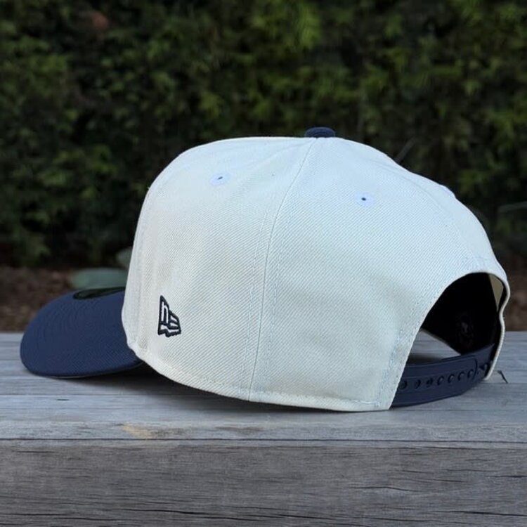 New Era LA Dodgers Ivory/Navy White Outline 940 a-frame