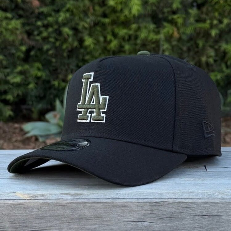 New Era LA Black Army Green OL Jackie Robinson Army Green UV 940 a-frame