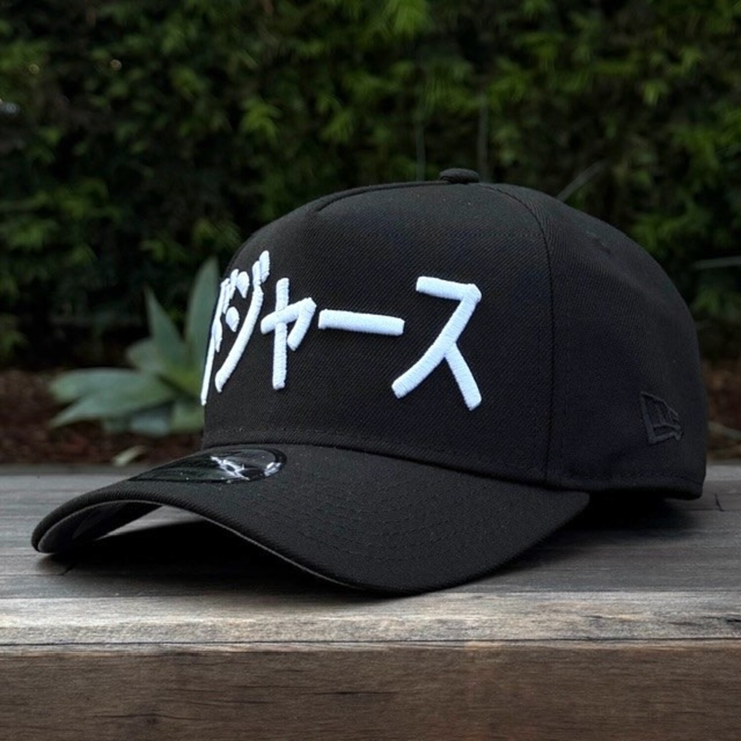 LA Dodgers Black White Kanji Tokyo Series SP 940 a-frame - The