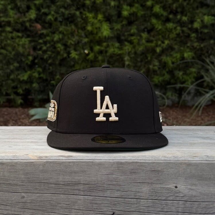 New Era LA Black Ivory 2025 World Series Champs Laurel SP