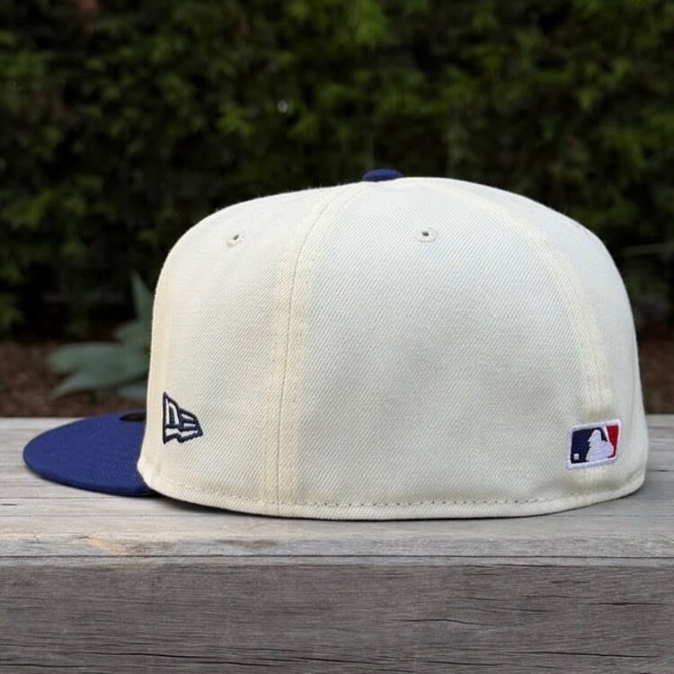 New Era LA Dodgers Ivory/Royal 2025 WS Champs Flags