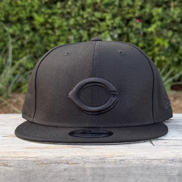 New Era Cincinnati Reds Black/Black 950 Snapback