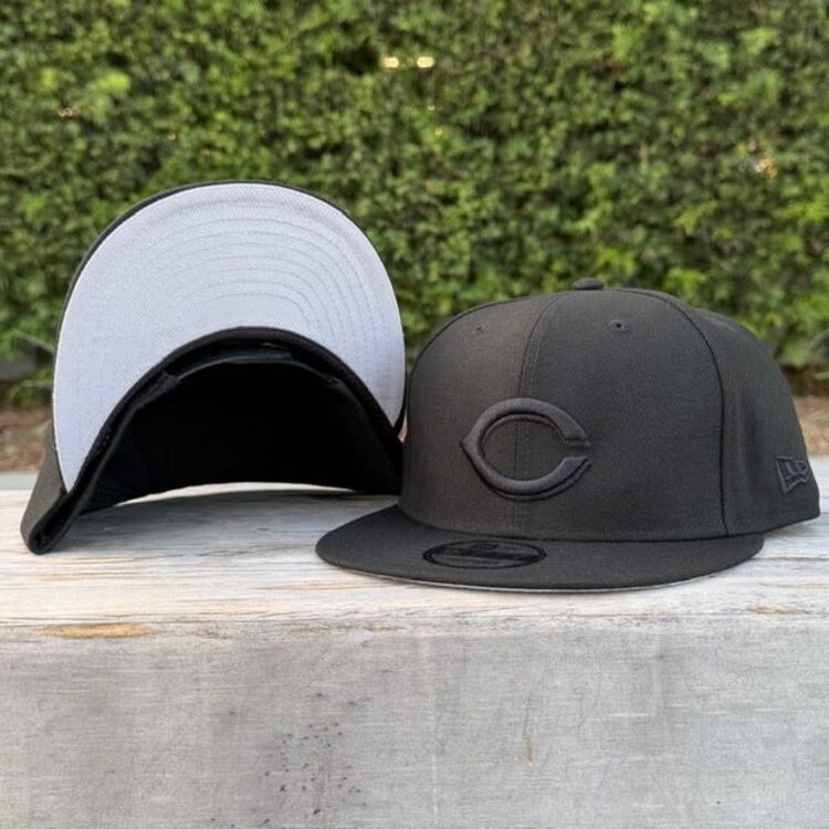New Era Cincinnati Reds Black/Black 950 Snapback