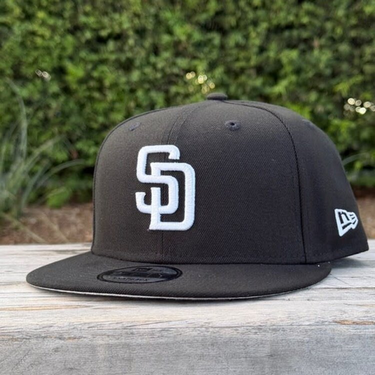 New Era Padres Black White 950 Snapback
