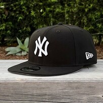 New Era New York Yankees BW Snapback 950