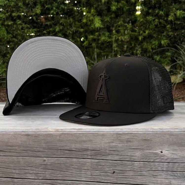 New Era Angels Classic Trucker 950 Black