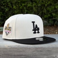 New Era LA Dodgers Stone/Black 2025 WS Champs Trophy 950 Snapback
