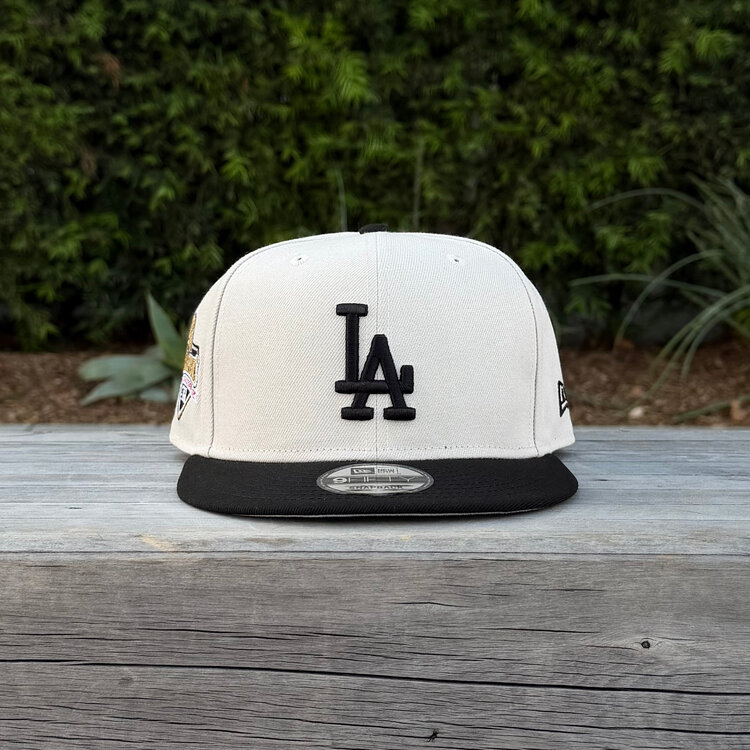 New Era LA Dodgers Stone/Black 2025 WS Champs Trophy 950 Snapback