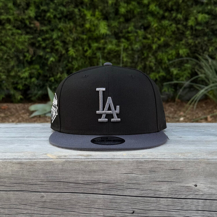 New Era LA Dodgers Black/Graphite 2025 WS Champs Side Patch 950 Snapback