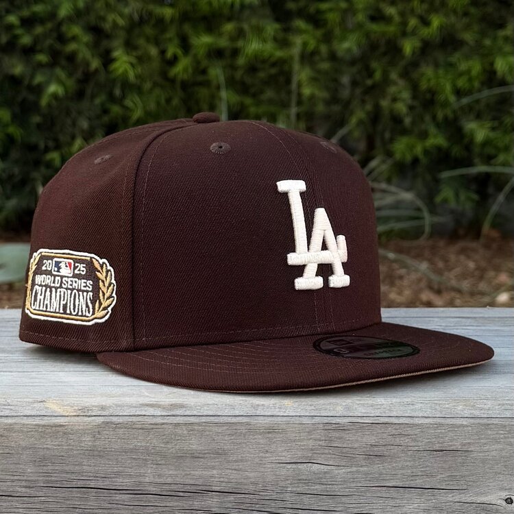 New Era LA Dark Brown Ivory 2025 World Series Champs Laurel SP 950