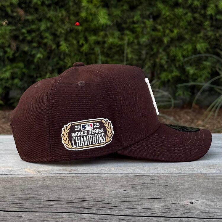 New Era LA Dark Brown Ivory 2025 World Series Champs Laurel SP 940 a-frame