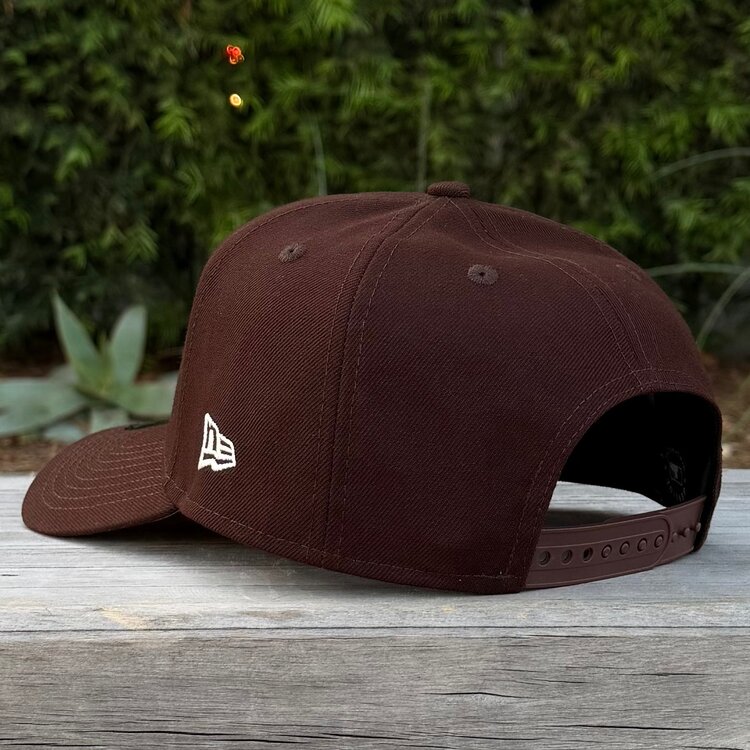 New Era LA Dark Brown Ivory 2025 World Series Champs Laurel SP 940 a-frame