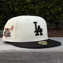 New Era LA Ivory/Black Japanese 2025 World Series Champs