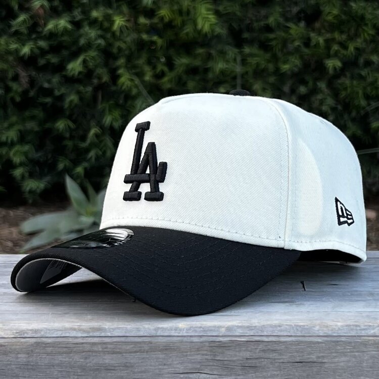 New Era LA Ivory/Black Back to Back World Series Champs Circle 940 a-frame