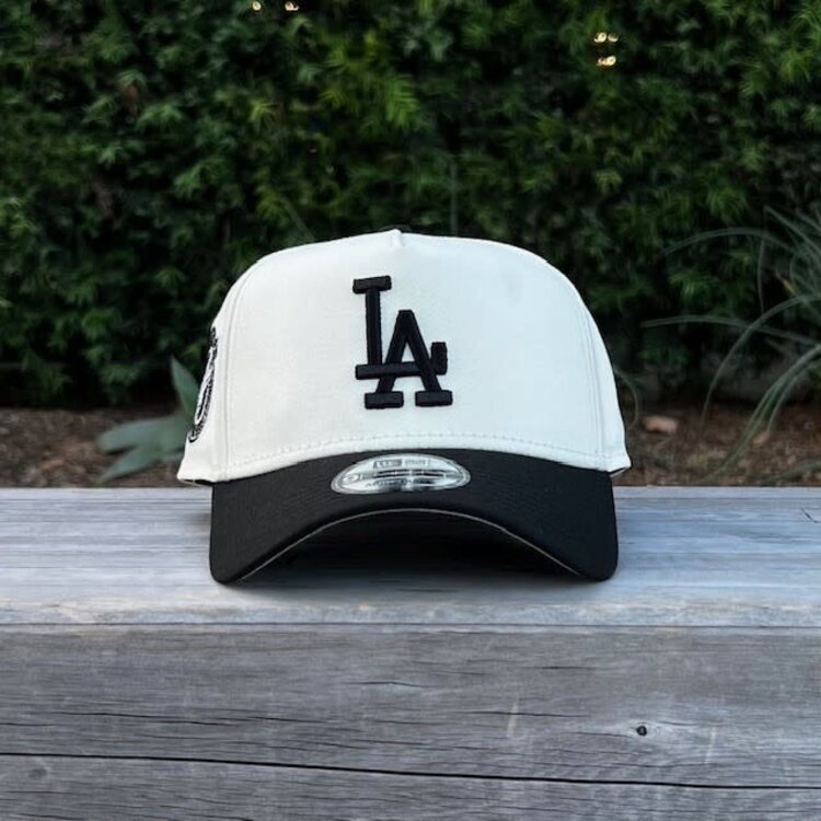 New Era LA Ivory/Black Back to Back World Series Champs Circle 940 a-frame