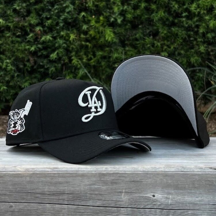 New Era LA City Connect Black Metallic Silver Japanese 2025 WS Champs 940 a-frame