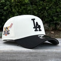 New Era LA Ivory/Black Japanese 2025 World Series Champs 940 a-frame