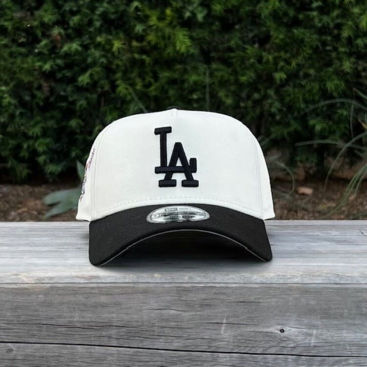 New Era LA Ivory/Black Japanese 2025 World Series Champs 940 a-frame
