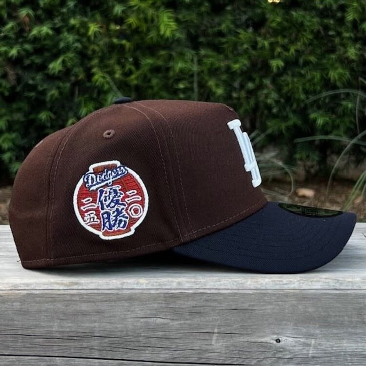 New Era LA Dark Brown/Navy Japanese 2025 Champions Lantern SP 940 a-frame