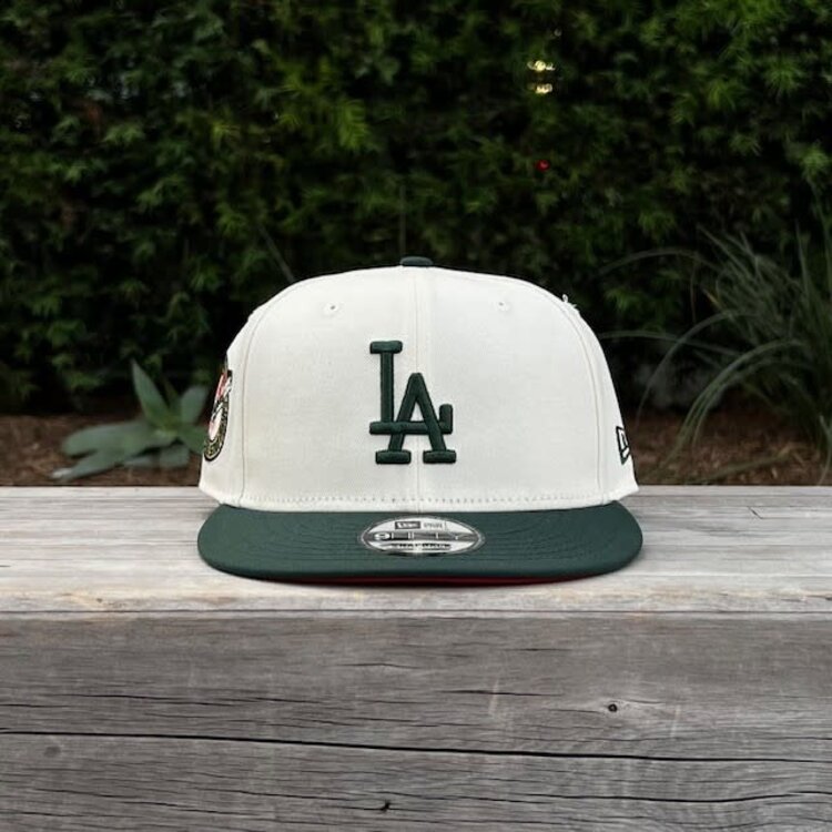 New Era LA Ivory/Dark Green Back to Back World Series Champs Circle Red UV 950 Snapback