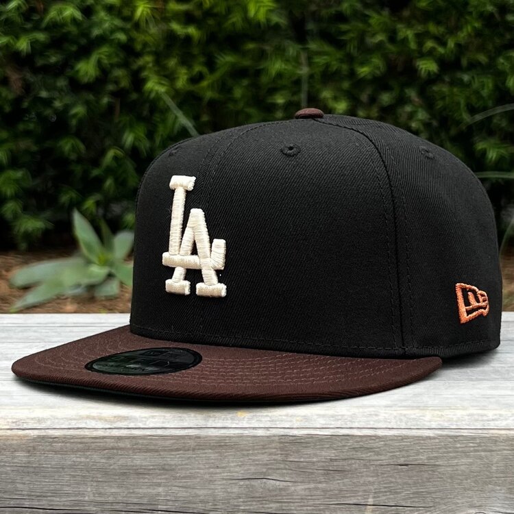 New Era LA Black/Dark Brown Metallic Back to Back World Series Champs Circle 950 Snapback