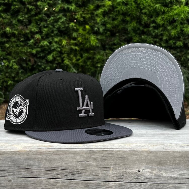 New Era LA Black/Graphite Back to Back World Series Champs Circle 950 Snapback