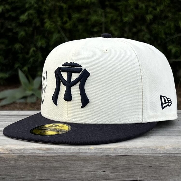 New Era Sultanes de Monterrey Ivory/Navy Side Script
