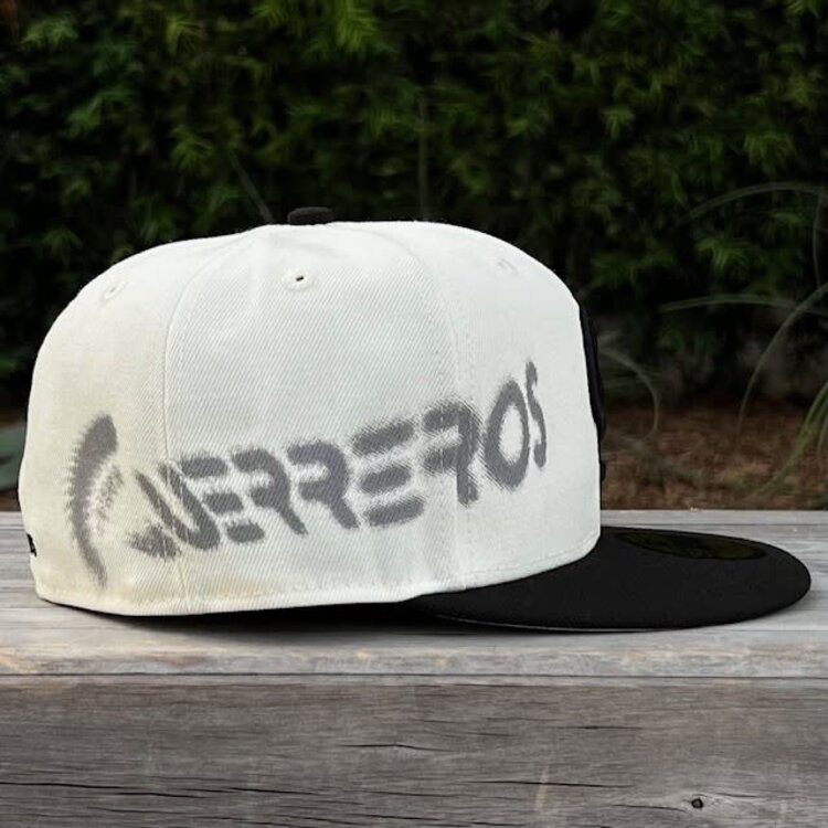 New Era Guerreros de Oaxaca Ivory/Black Side Script