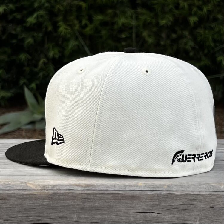 New Era Guerreros de Oaxaca Ivory/Black Side Script