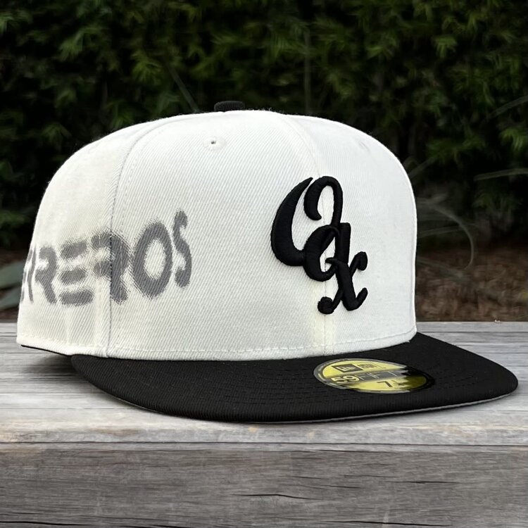 New Era Guerreros de Oaxaca Ivory/Black Side Script