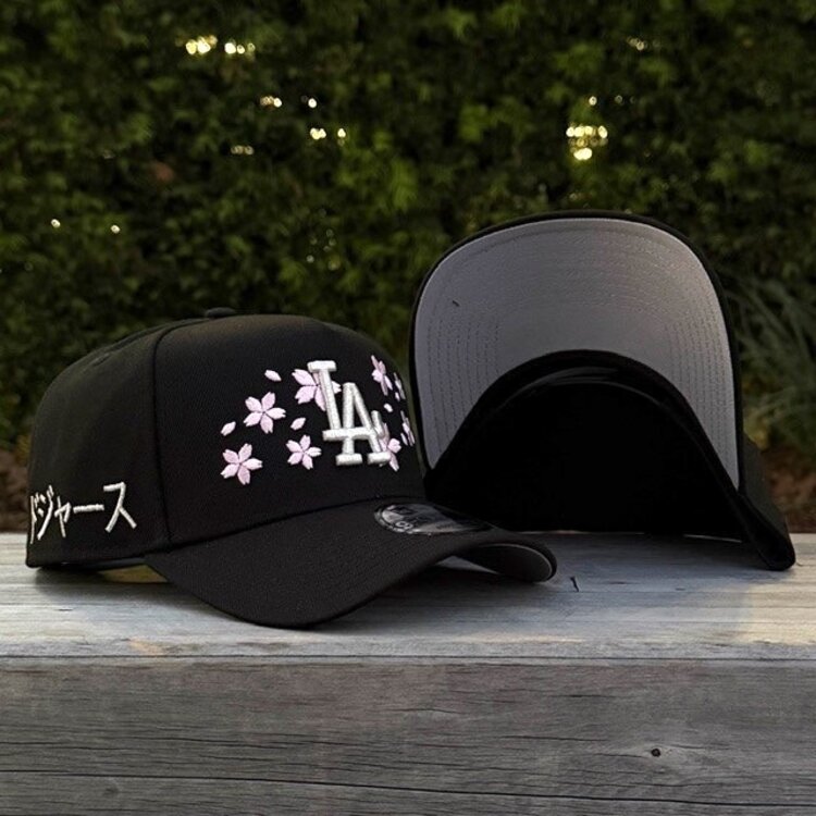 New Era LA Dodgers Black Silver Cherry Blossom Kanji SP 940 a-frame