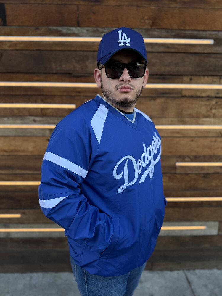 G-III LA Dodgers Men's Infield Play Royal V-Neck Pullover Jacket