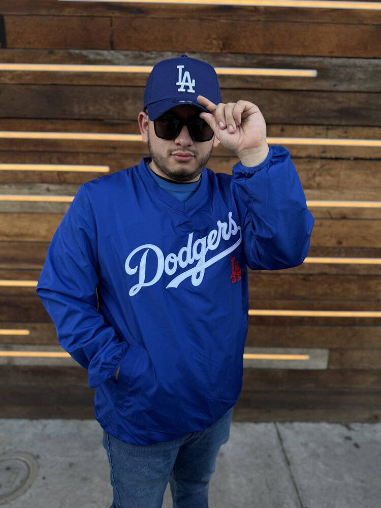 G-III LA Dodgers Men's Crossover Royal V-Neck Pullover Jacket