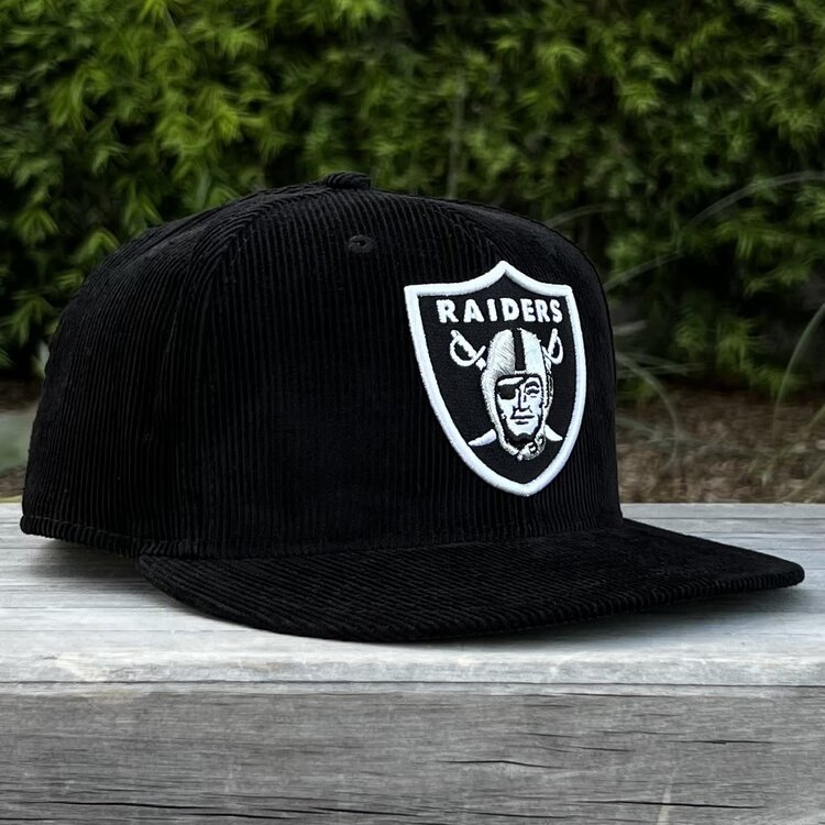 New Era Raiders Shield Black Corduroy 950