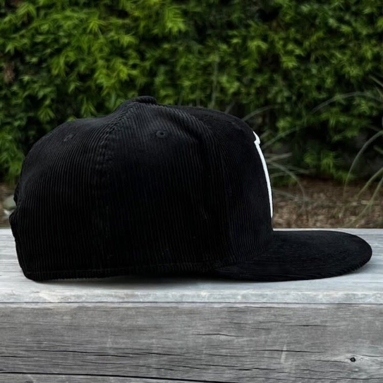 New Era Raiders Shield Black Corduroy 950