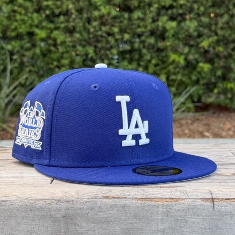 New Era LA Dodgers Royal 2025 World Series Champs Flags