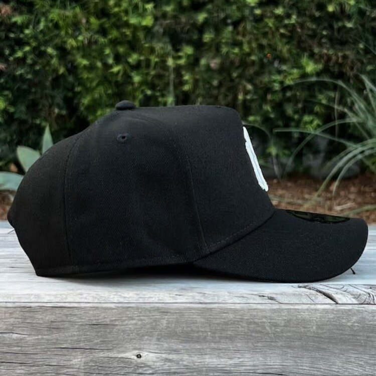 New Era NY Black White Gray UV 940 A-Frame