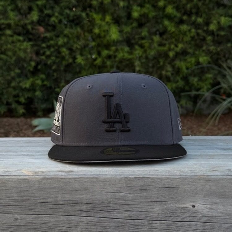 New Era LA Graphite/Black Metallic Back to Back WS Champs Rings